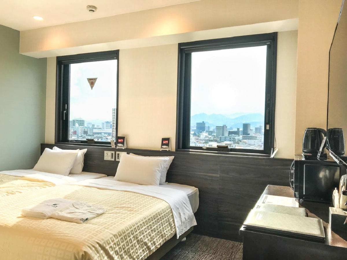 Hotel Livemax Hiroshima Funairimachi Riverside Exteriör bild